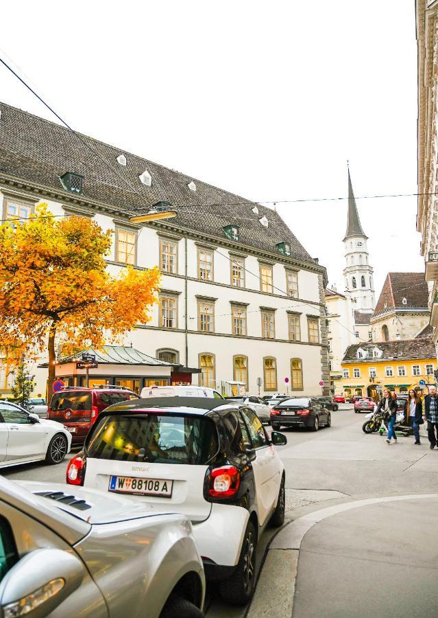 Backpacker Apartment Hofburg فيينا المظهر الخارجي الصورة
